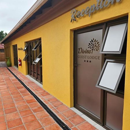 Divine Guest Lodge Rustenburg Buitenkant foto