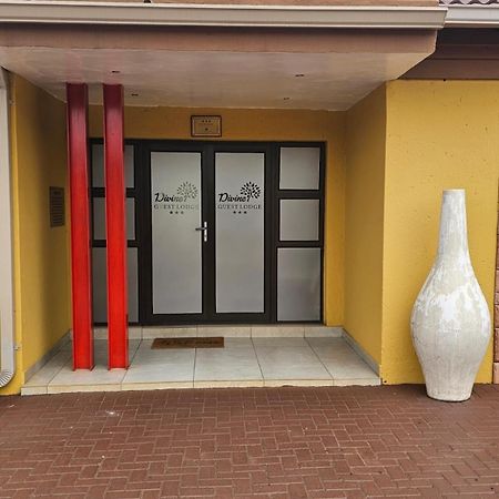 Divine Guest Lodge Rustenburg Buitenkant foto