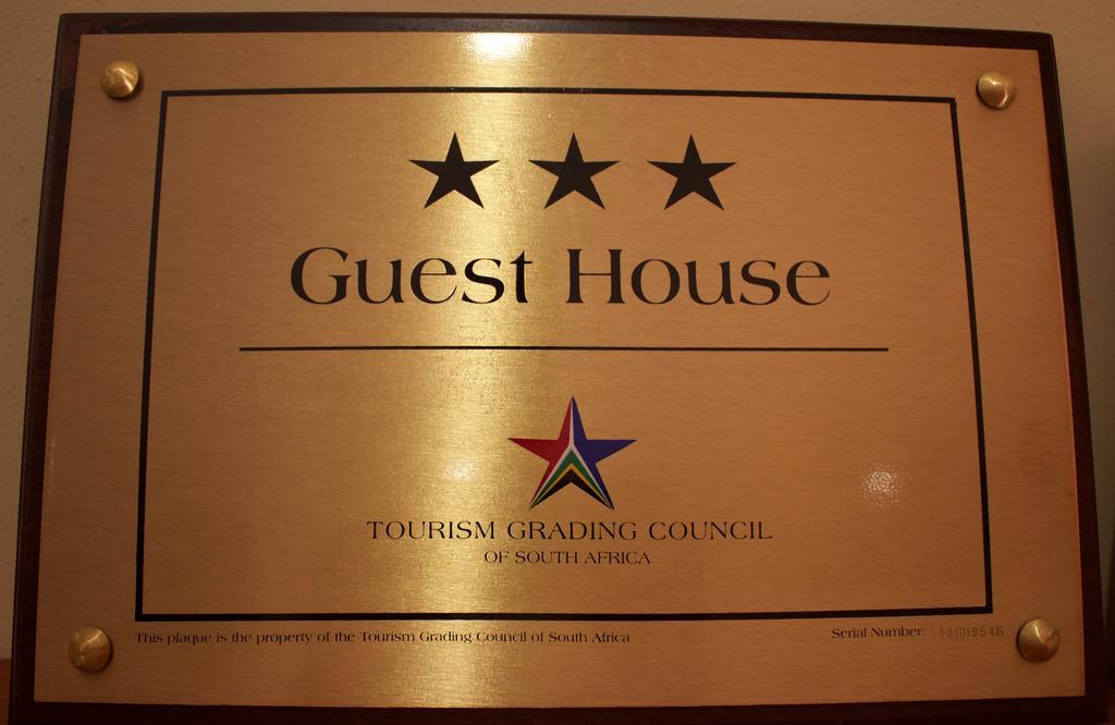 Divine Guest Lodge Rustenburg Buitenkant foto